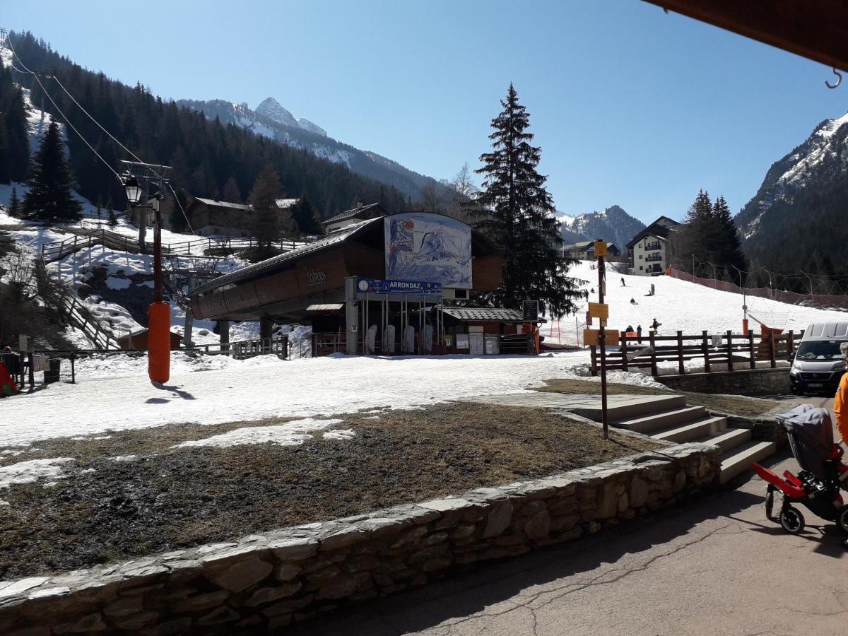 Magnifique studio au pied du télécabine d'Arrondaz et des pistes de ski Modane Extérieur photo