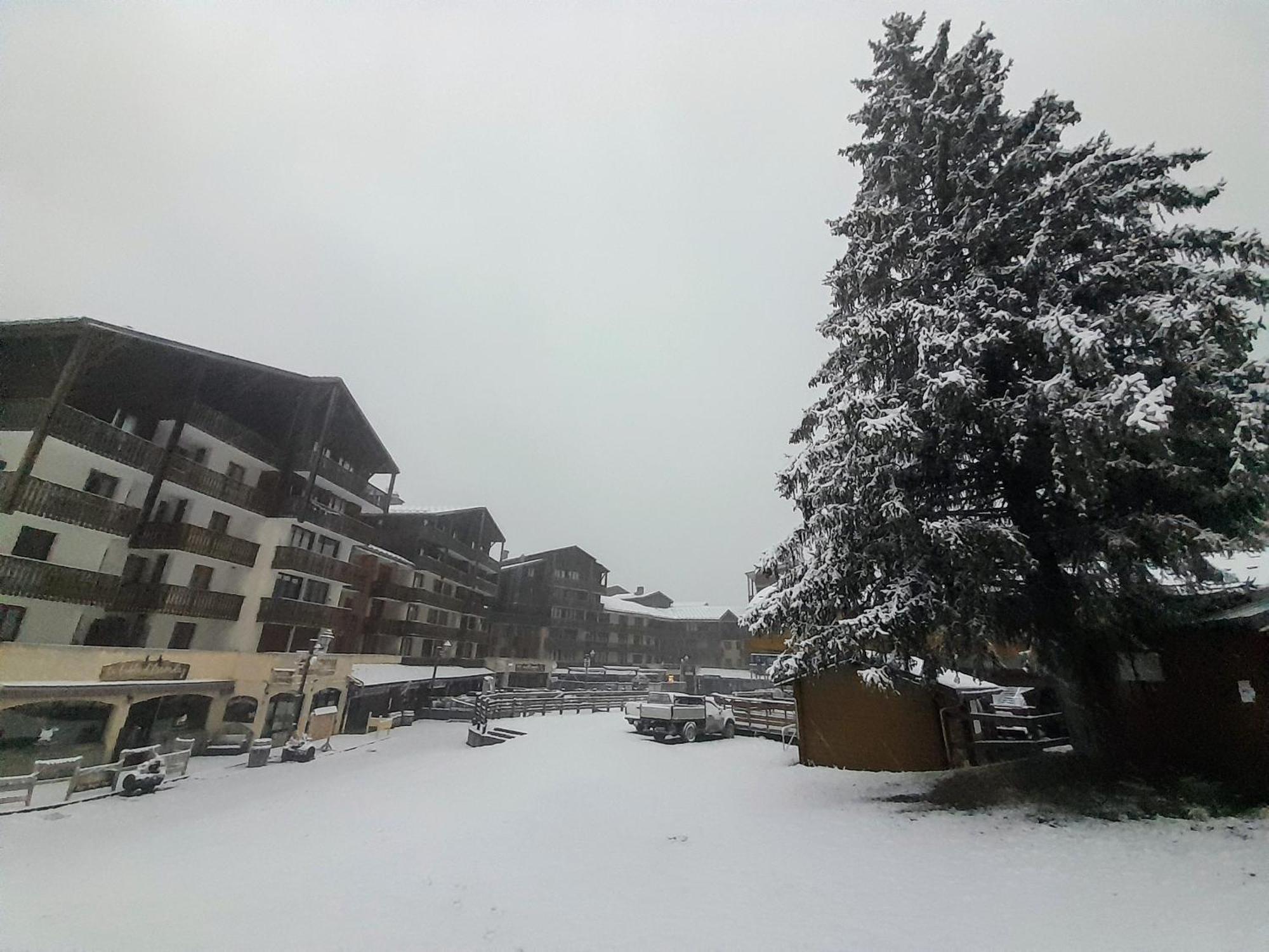Magnifique studio au pied du télécabine d'Arrondaz et des pistes de ski Modane Extérieur photo